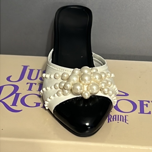 Just the Right  Shoe “Pearl Mule” #25010 (1998) Miniature collectible - Picture 2 of 9